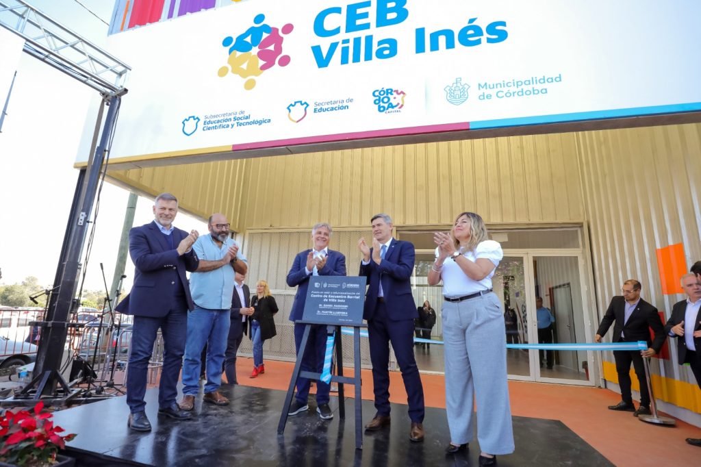 Llaryora y Passerini inauguraron las obras de puesta en valor del CEB de barrio Villa Inés