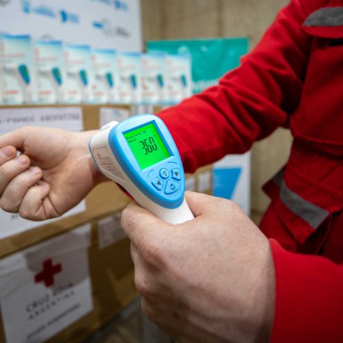 Cruz Roja Argentina entregó termómetros digitales