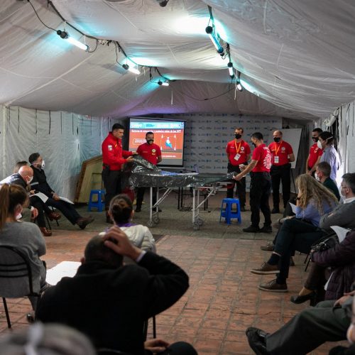 Reunión con jefes de bomberos